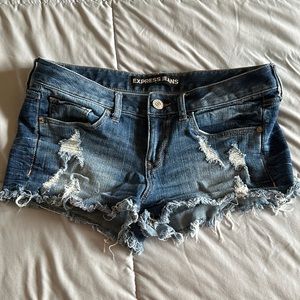 Women’s size 8 Express jean shorts